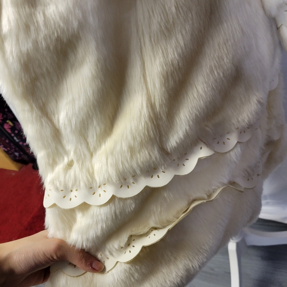 Children's place Faux Fur coat xl - Picture 2 of 16